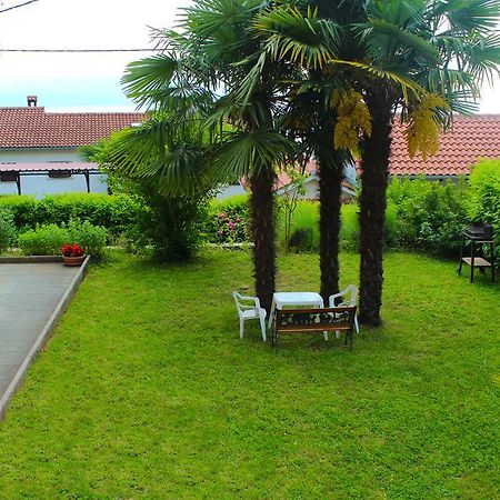 Apartments Anicic Ičići Exterior foto
