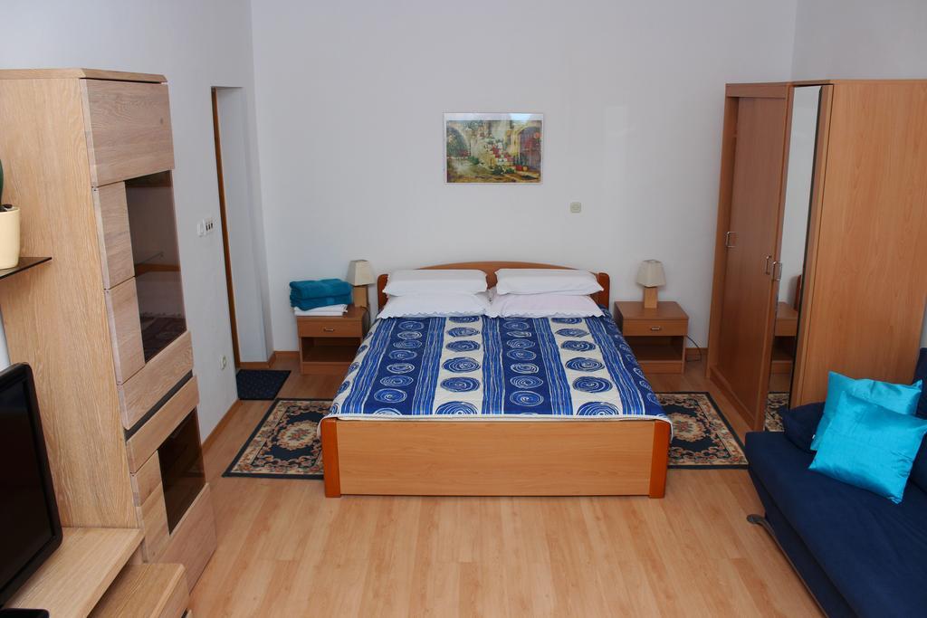 Apartments Anicic Ičići Exterior foto